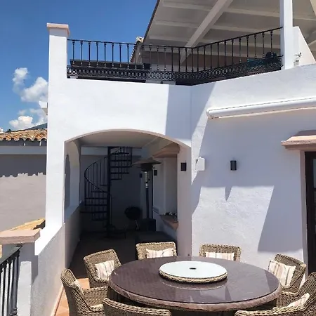 Casa Rose - Beautiful 3 Bedroom Townhouse & Pool